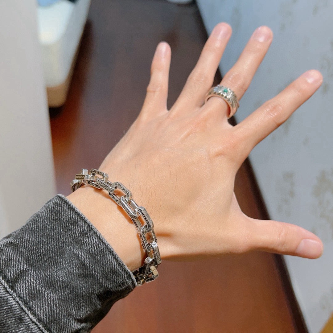 Floral Bracelet in Polished Metal-Tone – Design 005 detail view