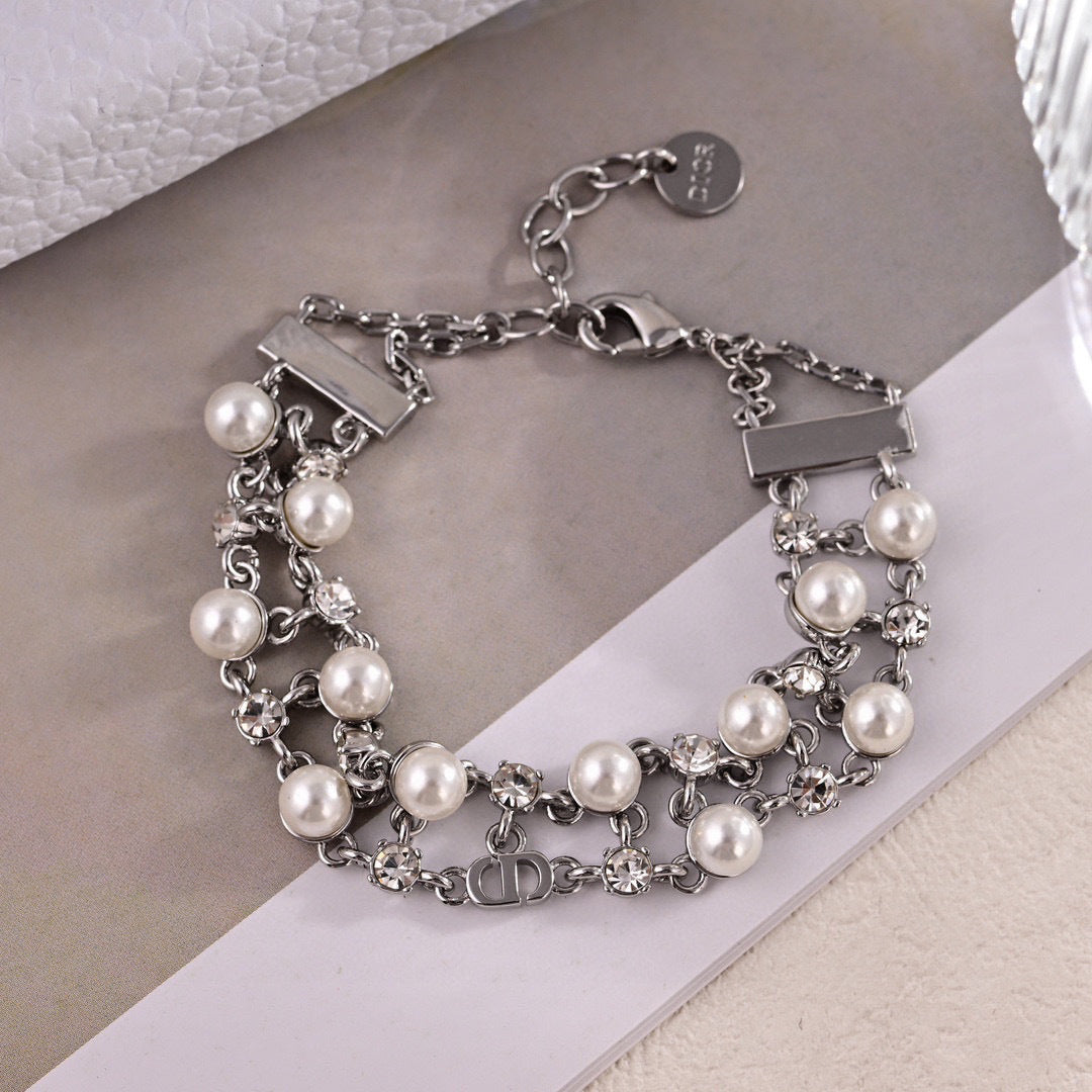 Pearl-Style Motif Statement Bracelet in Polished Metal-Tone with Pearl-Style Detail – Design 003 close-up detail