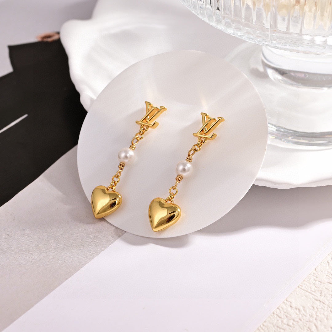 Geometric Emblem Stud Earrings in Polished Metal-Tone – Design 014 main product view