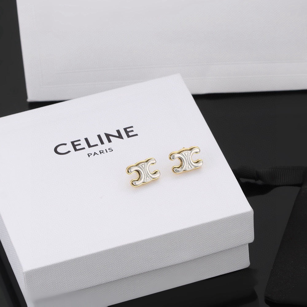 Triomphe-Inspired Emblem Stud Earrings in Polished Metal-Tone – Design 02 side detail