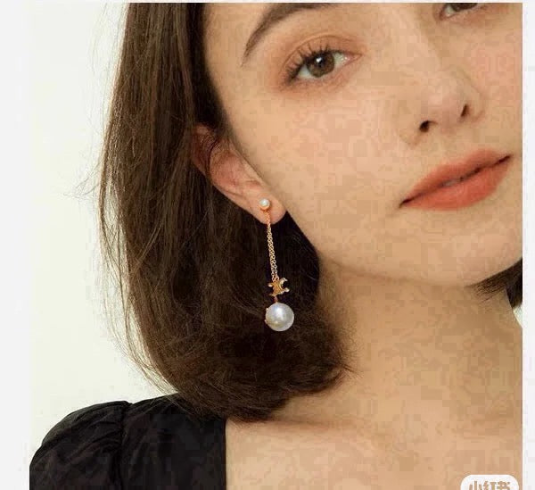 Triomphe-Inspired Emblem Stud Earrings in Polished Metal-Tone – Design 01 styled detail
