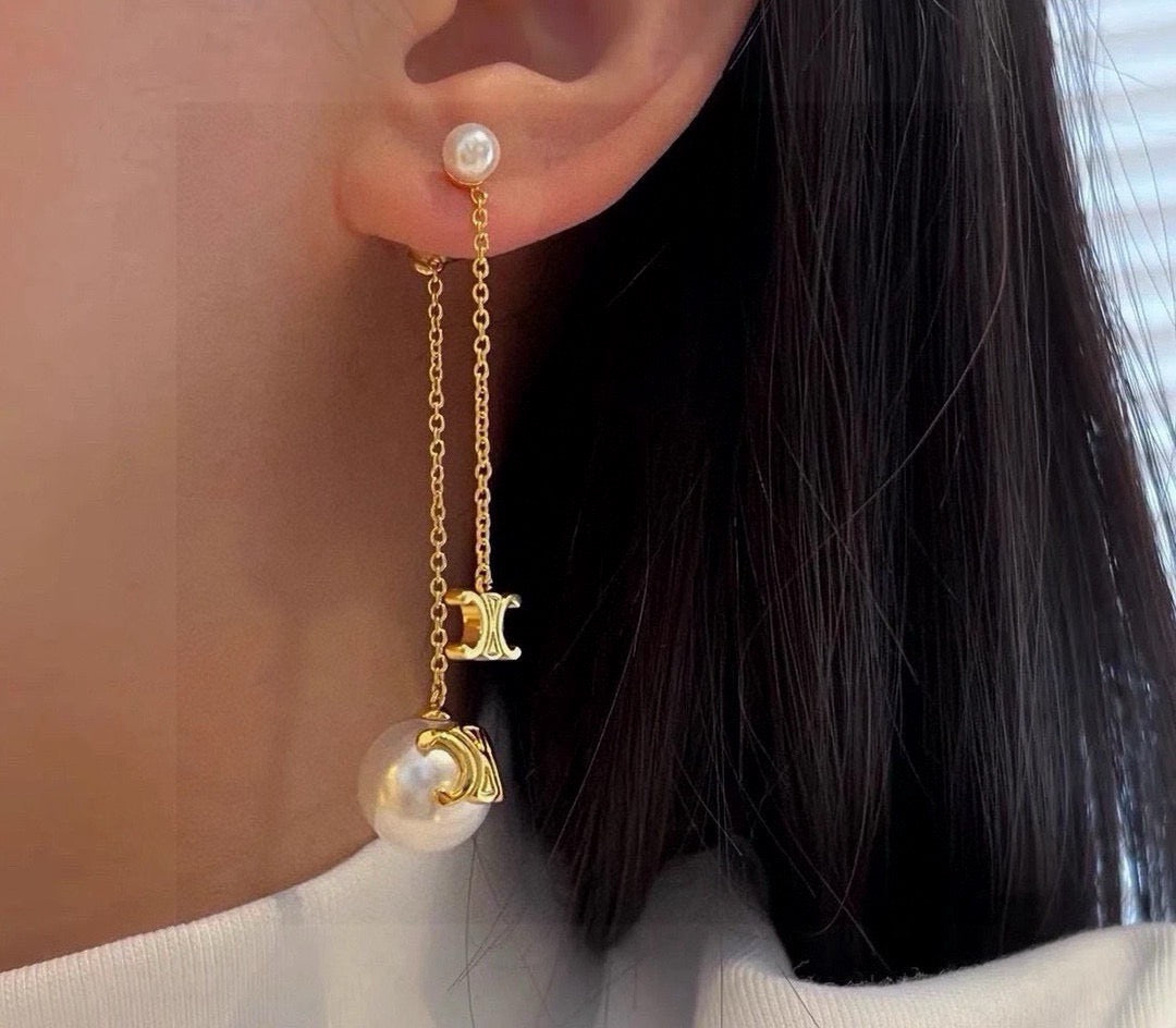 Triomphe-Inspired Emblem Stud Earrings in Polished Metal-Tone – Design 01 close-up view