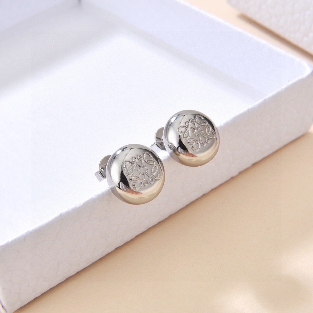 Graphic Emblem Jewelry Accessory in Gold-Tone – Design 02 side detail