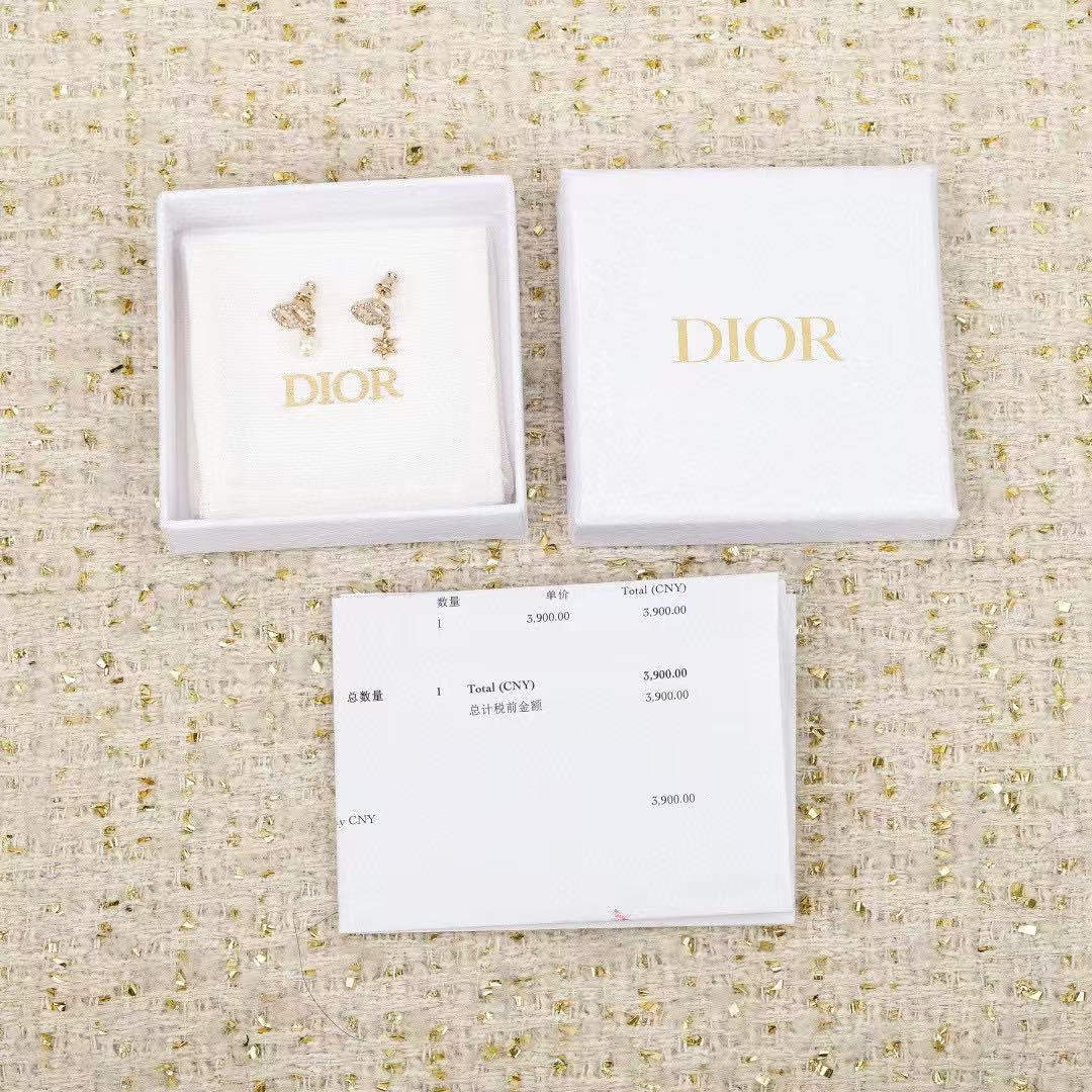 Graphic Letter Motif Stud Earrings in Polished Metal-Tone with Asymmetric Detail front view