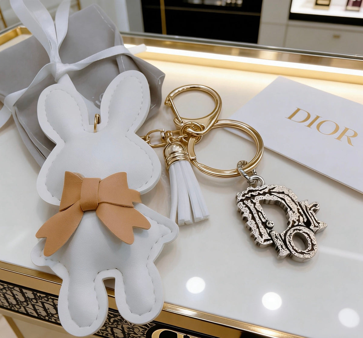 Star Motif Bag Charm in Polished Metal-Tone with Vintage-Style Finish – Design 006 styled view