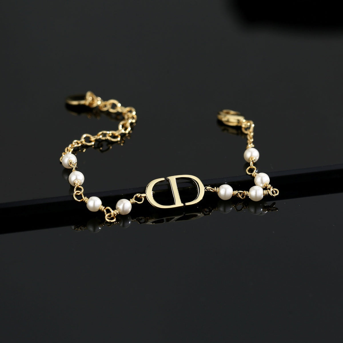 Pearl-Style Motif Statement Bracelet in Polished Metal-Tone with Pearl-Style Detail – Design 004 side detail