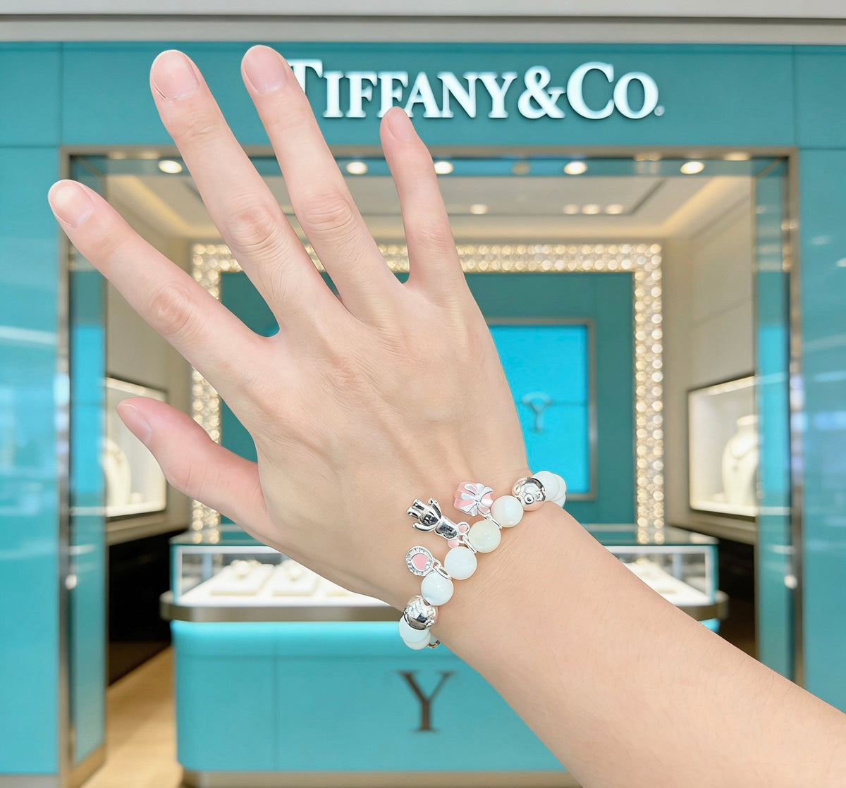 Signature Motif Bracelet in Silver-Tone – Vintage Detail – Design 32 detail view