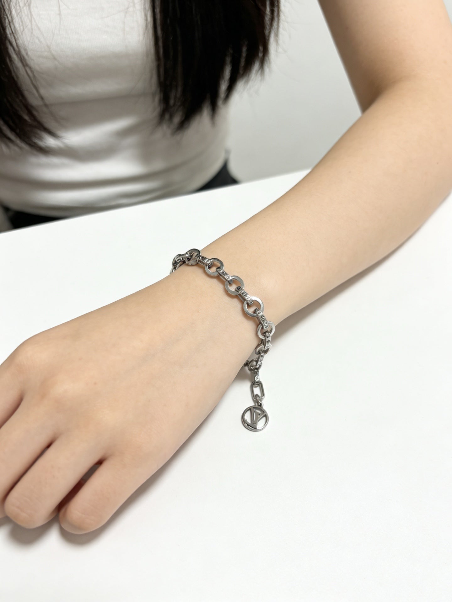 Chain Bracelet in Silver-Tone – Design 003 styled product view