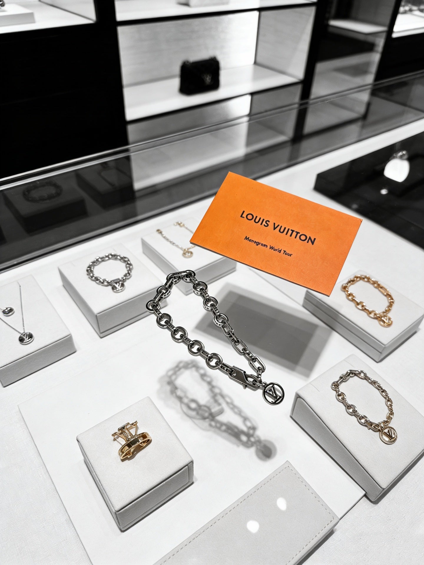 Chain Bracelet in Silver-Tone – Design 003 front product view