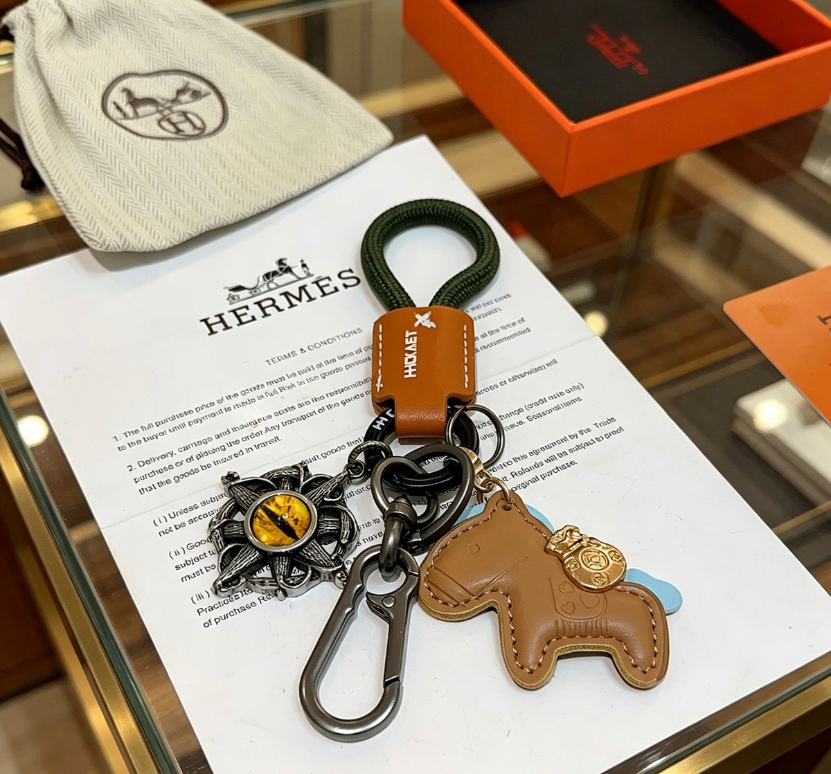 Horse Keychain in Silver-Tone – Design 033 detail view