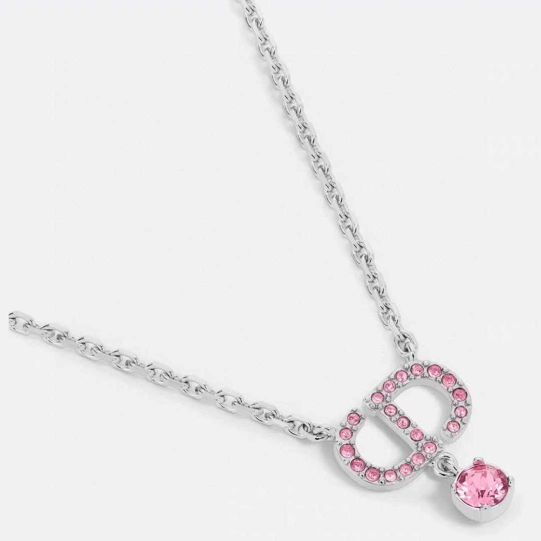 Sculptural Pendant Necklace in Polished Metal-Tone – Design 010 detail view