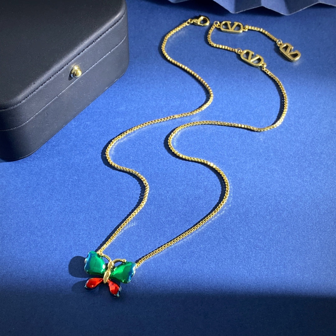 V Emblem Long Pendant Necklace – Design 01 front view