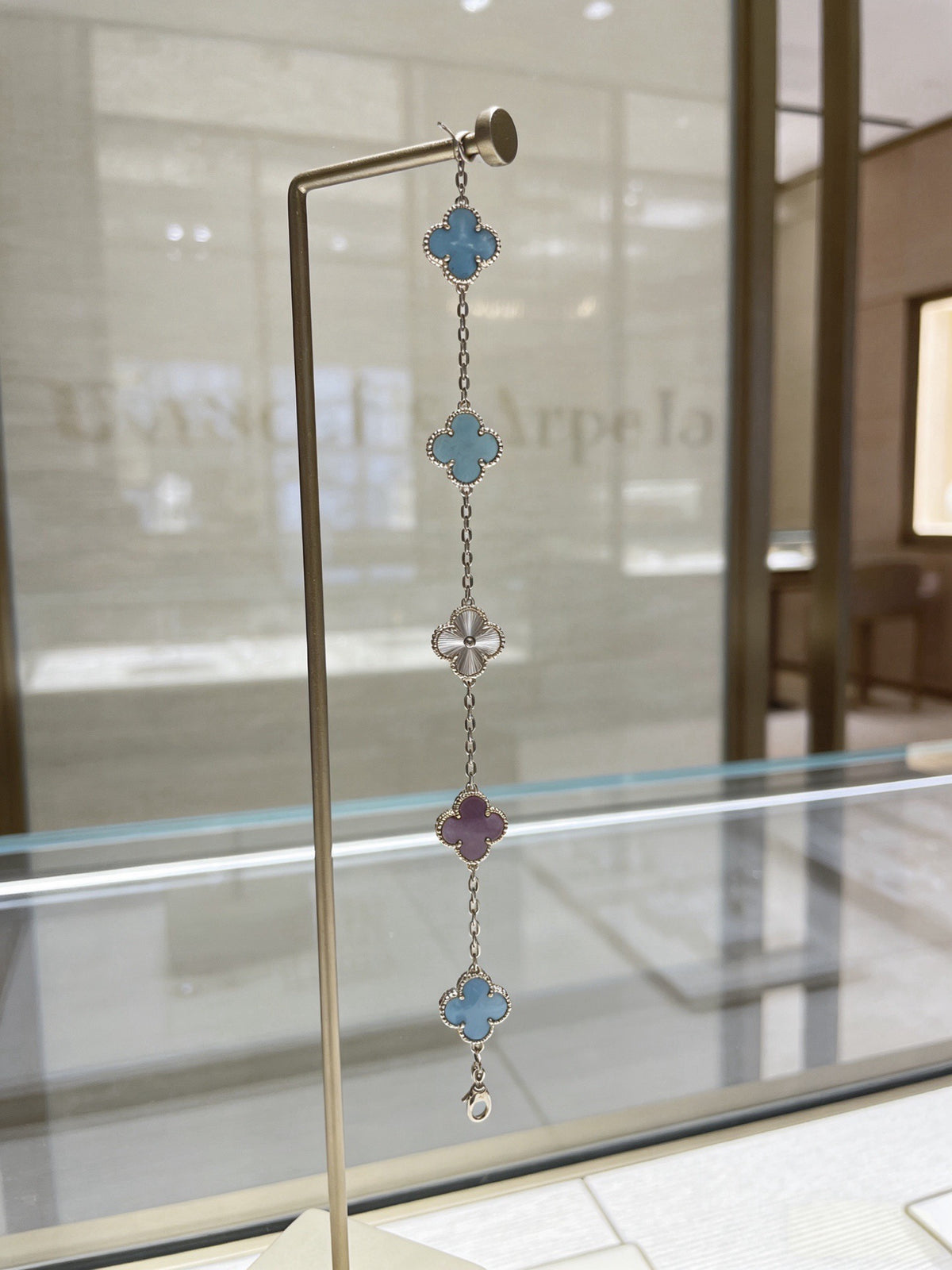 Clover Bracelet in Polished Metal-Tone – Multicolor – Design 02 side detail