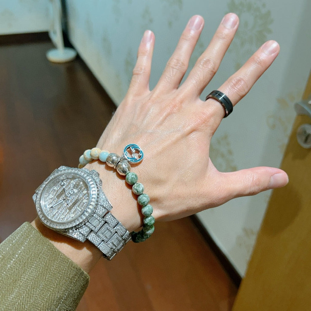 Double-G Emblem Beaded Bracelet in Polished Metal-Tone – Crystal Detail – Design 013 detail view