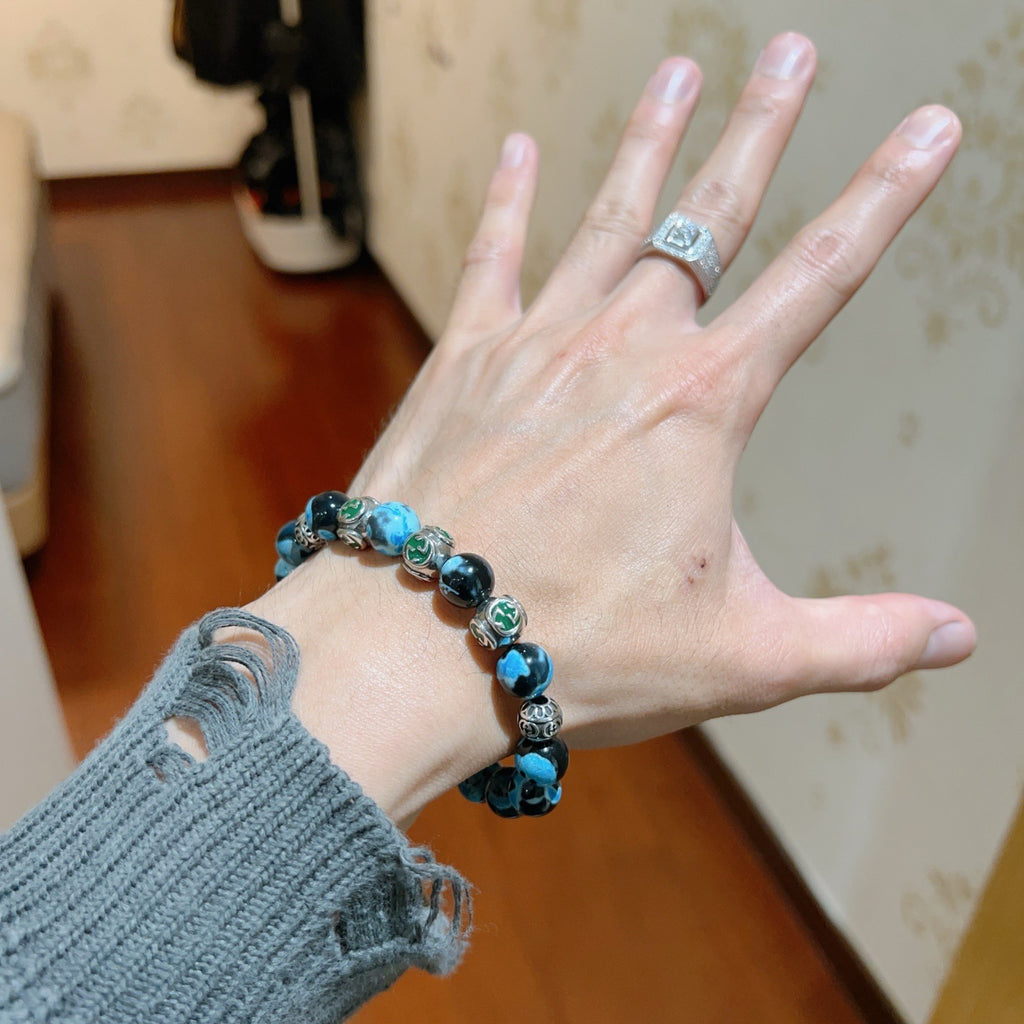 Double-G Emblem Beaded Bracelet in Polished Metal-Tone – Agate Detail – Design 014 detail view