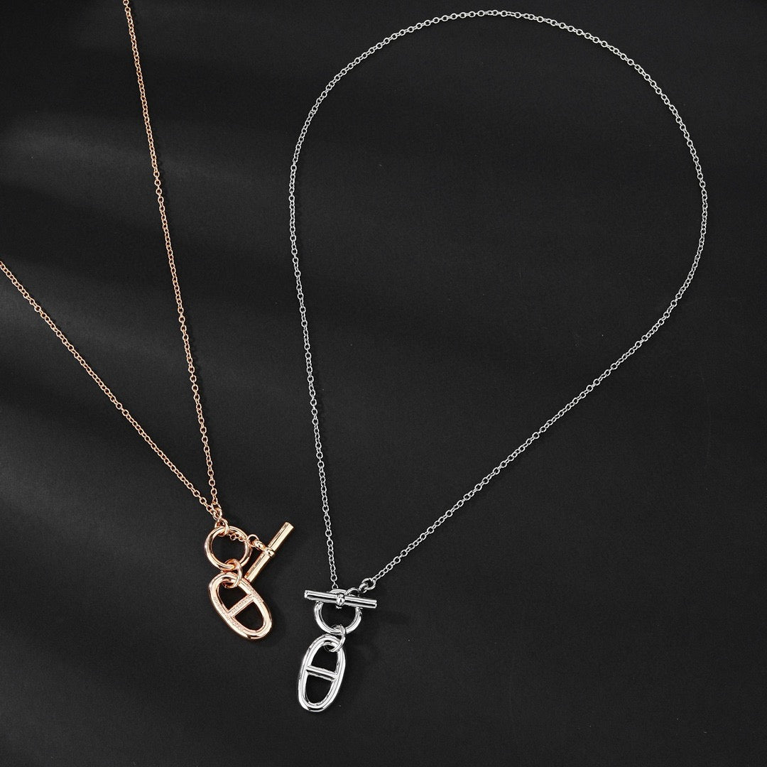 Toggle Pendant Necklace in Rose-Gold-Tone – Rose Gold Detail – Design 002 main product view