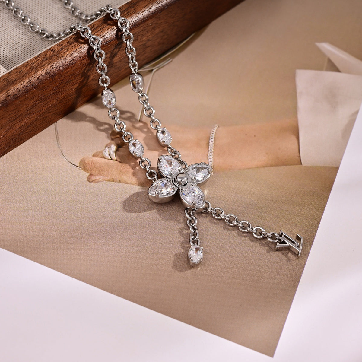 Clover Pendant Necklace in Polished Metal-Tone – Clover Detail – Design 006 detail view