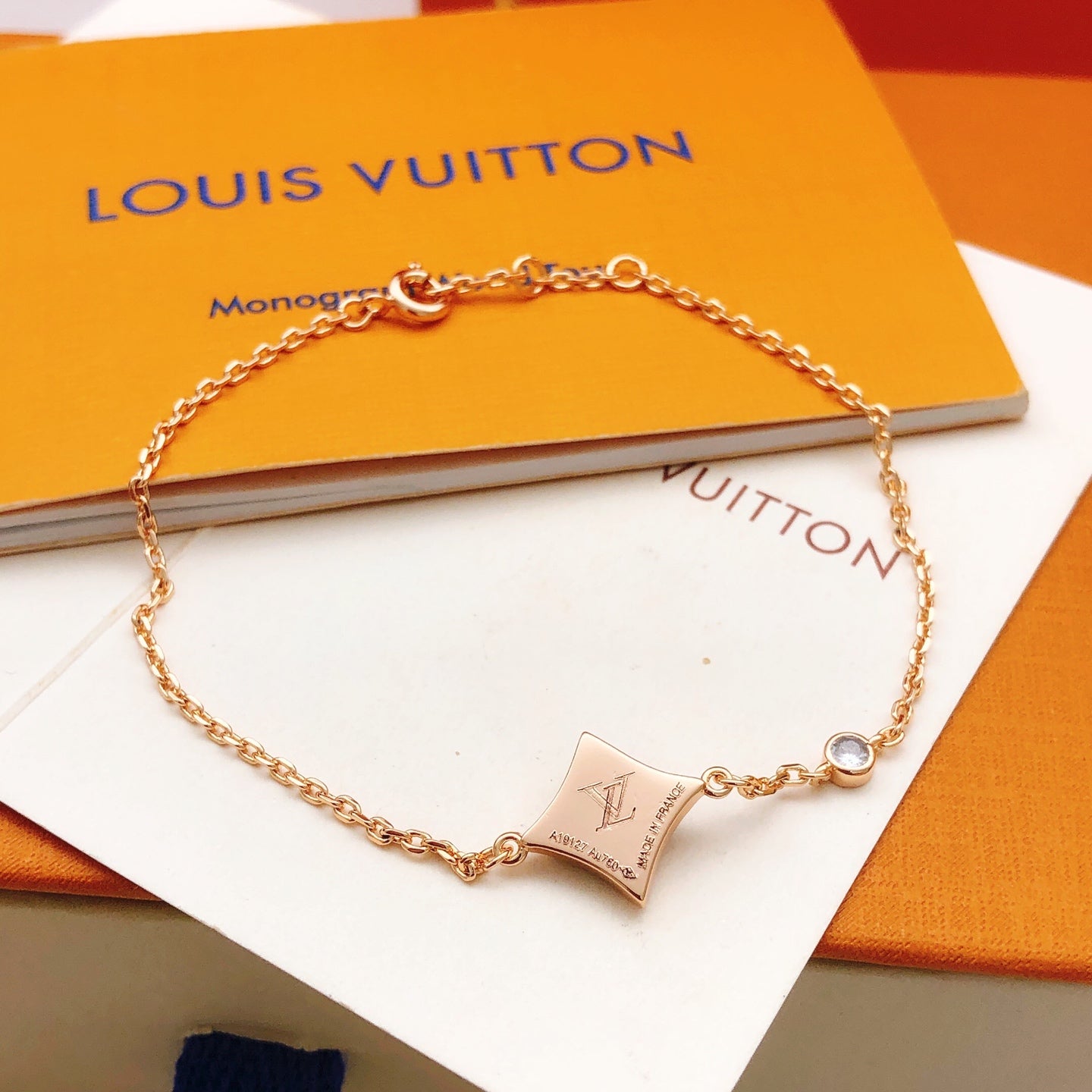 Geometric Emblem Bracelet in Rose-Gold-Tone – Rose Gold Detail – Design 013 detail view