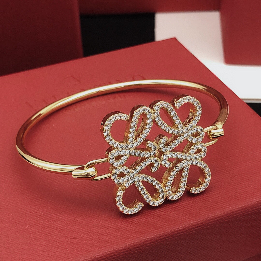 Sculptural Statement Bracelet in Polished Metal-Tone – Design 02 main product view