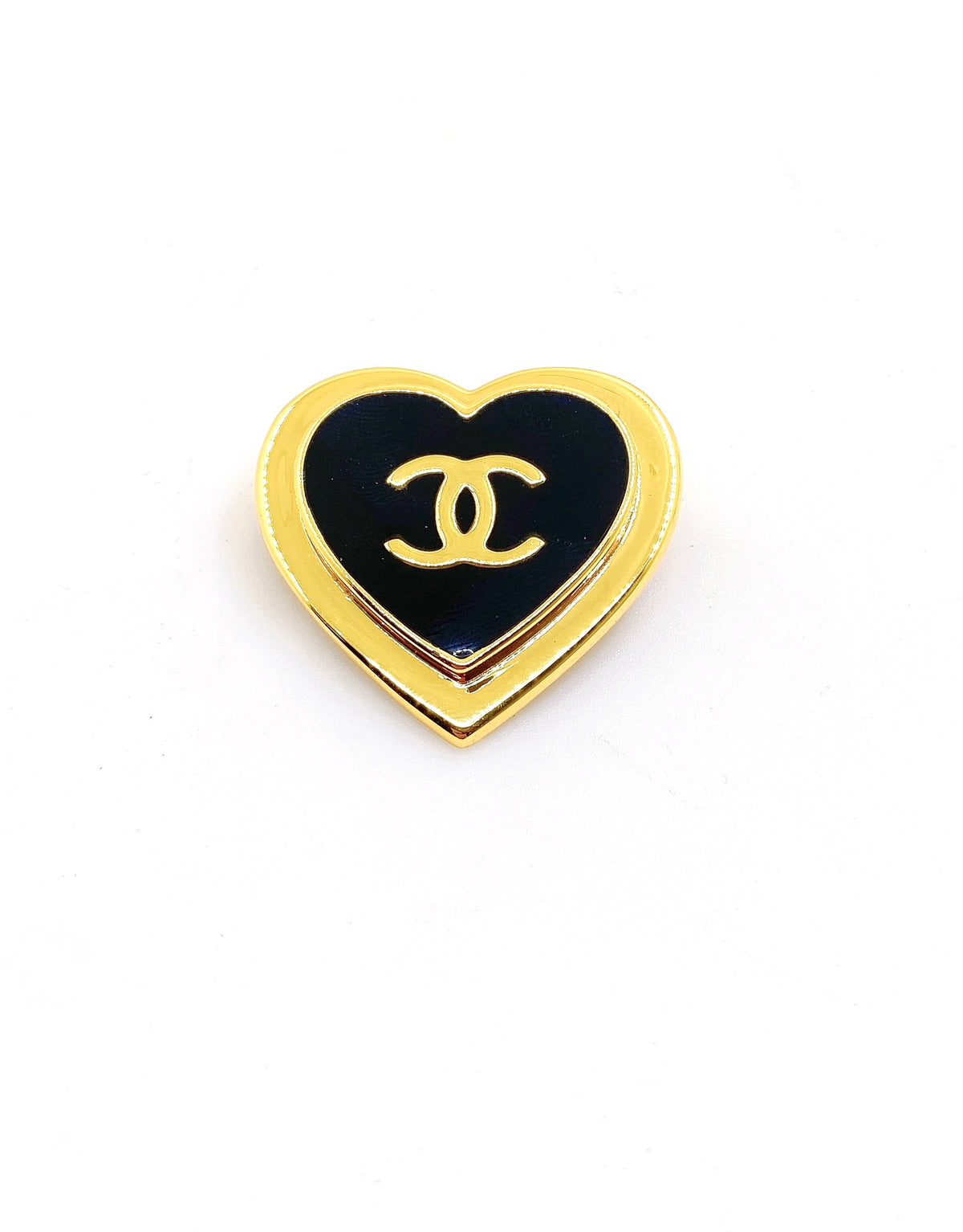 Heart Brooch in Gold-Tone – Heart Detail main product view