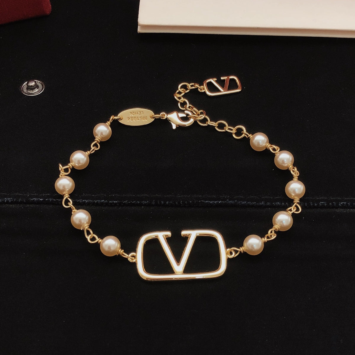 Signature Emblem Bracelet in Gold-Tone – Design 07 front view