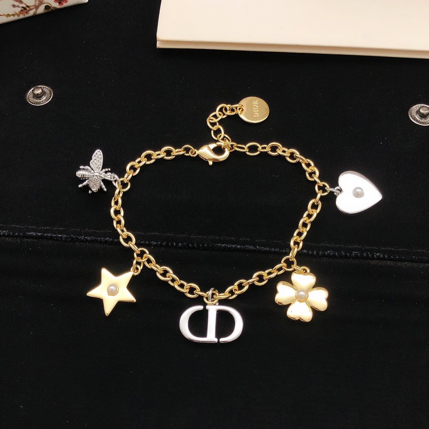 Heart Motif Statement Bracelet in Polished Metal-Tone – Design 002 main product view