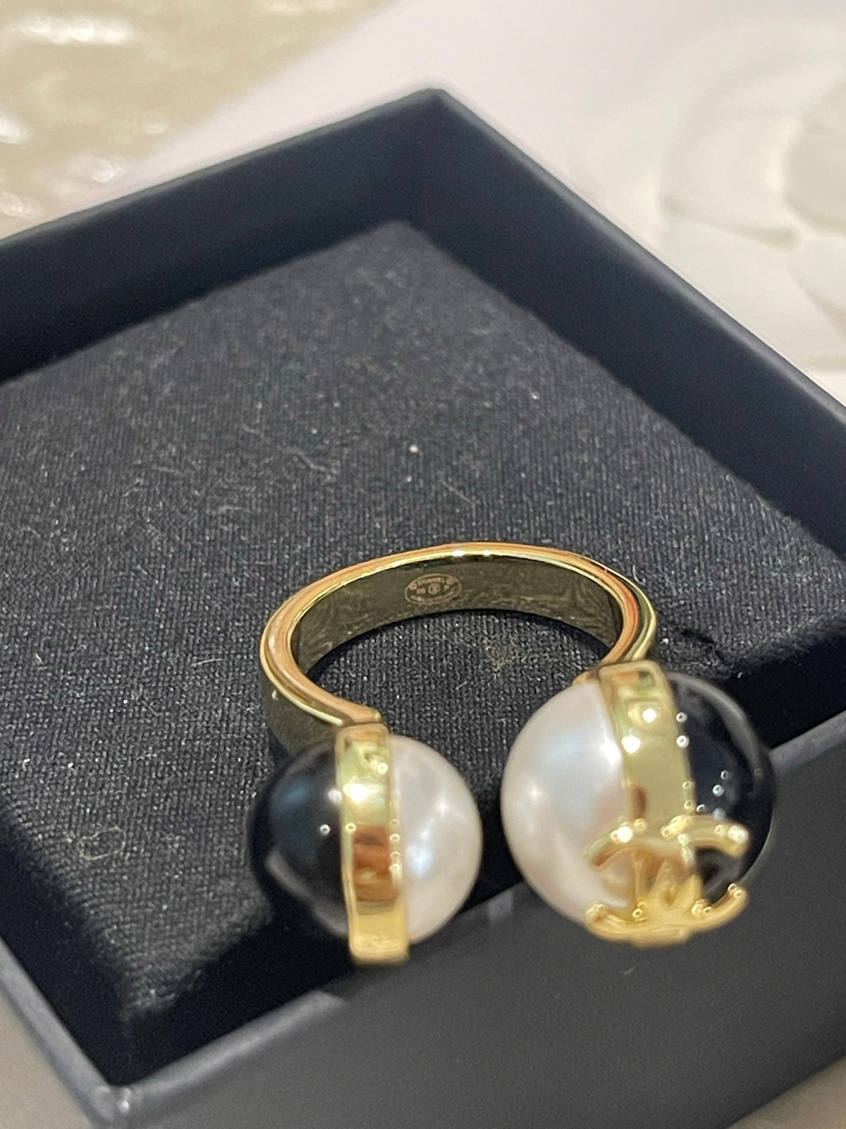 Pearl Statement Ring in Polished Metal-Tone – Pearl Detail – Design 007 main product view