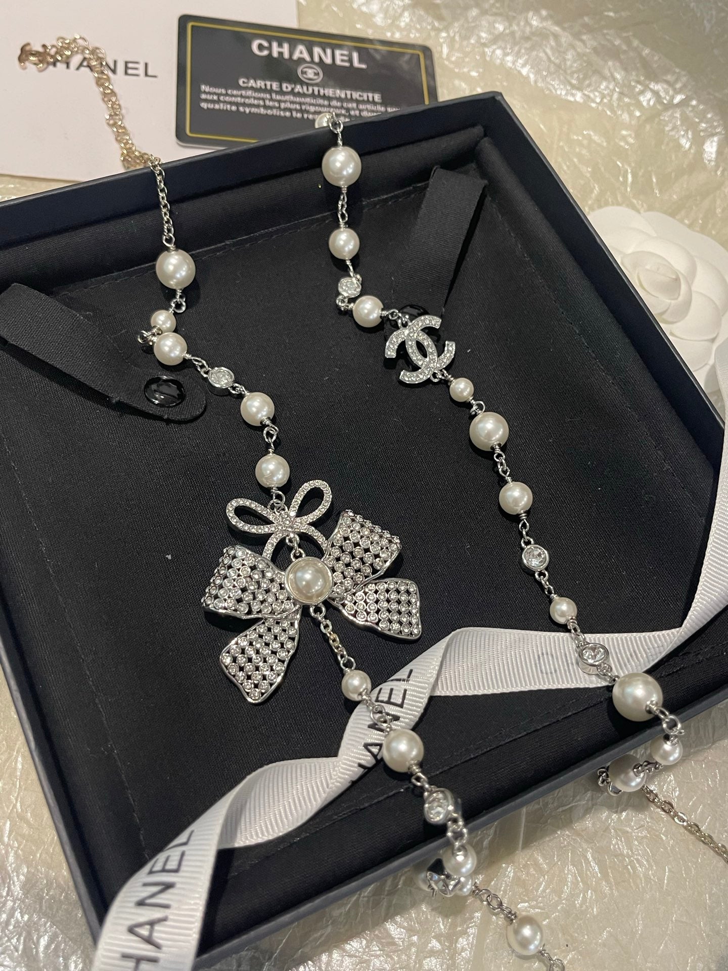 Double-C Emblem Pearl-Detail Pendant Necklace – Pearl Detail – Design 072 detail view