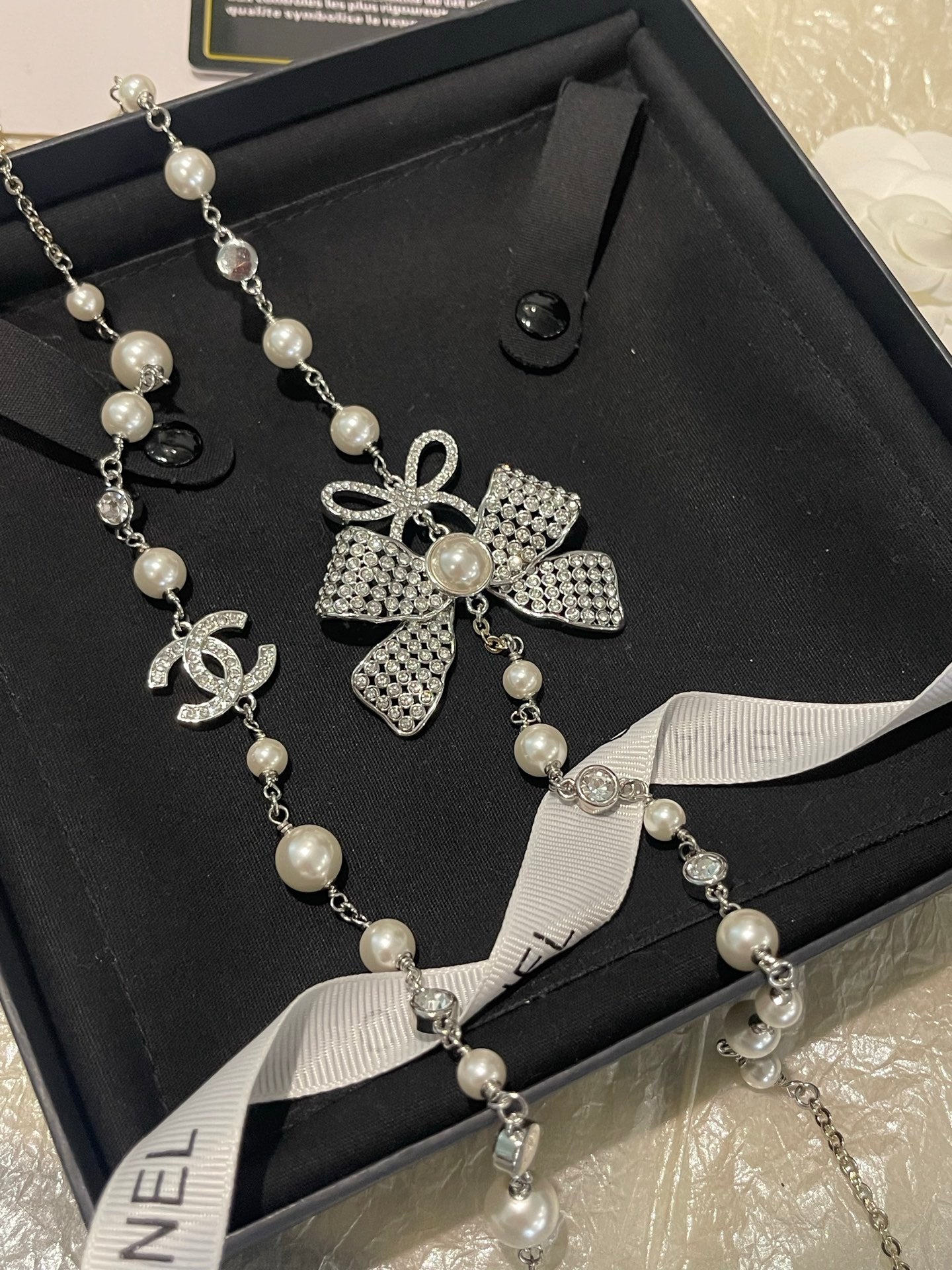 Double-C Emblem Pearl-Detail Pendant Necklace – Pearl Detail – Design 072 side detail