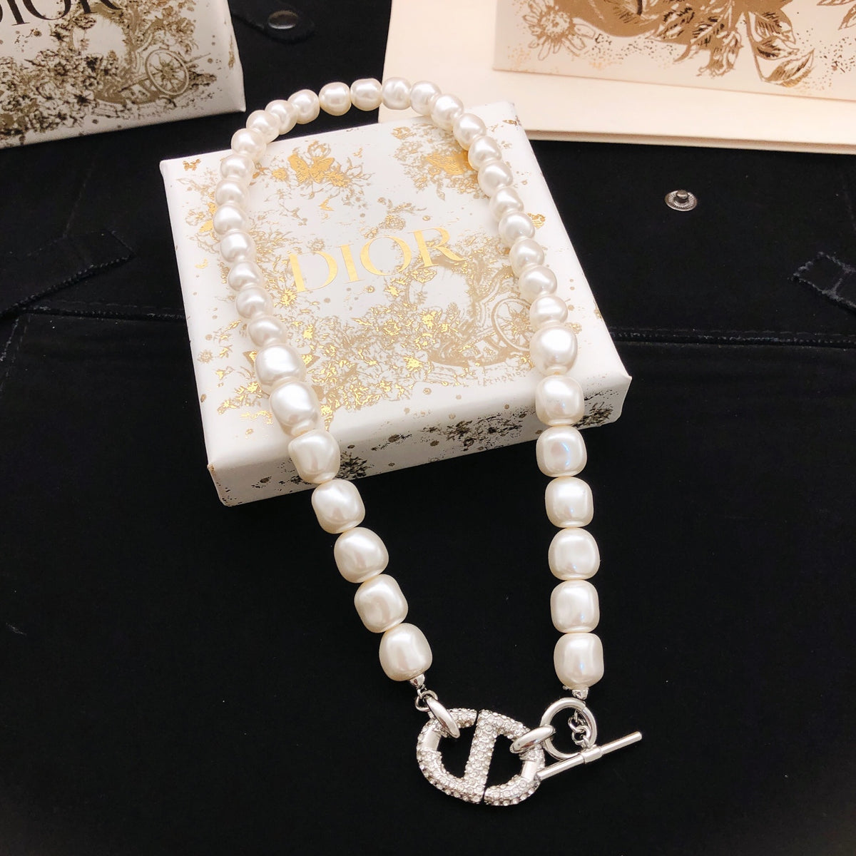 Pearl-Style Motif Pendant Necklace in Polished Metal-Tone with Pearl-Style Detail – Design 010 main product view