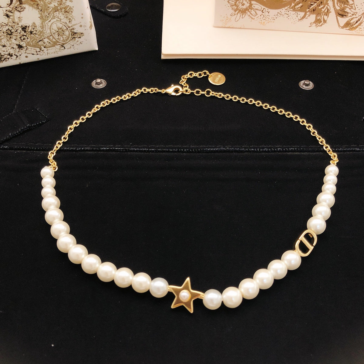 Pearl-Style Motif Pendant Necklace in Polished Metal-Tone with Pearl-Style Detail – Design 009 detail view