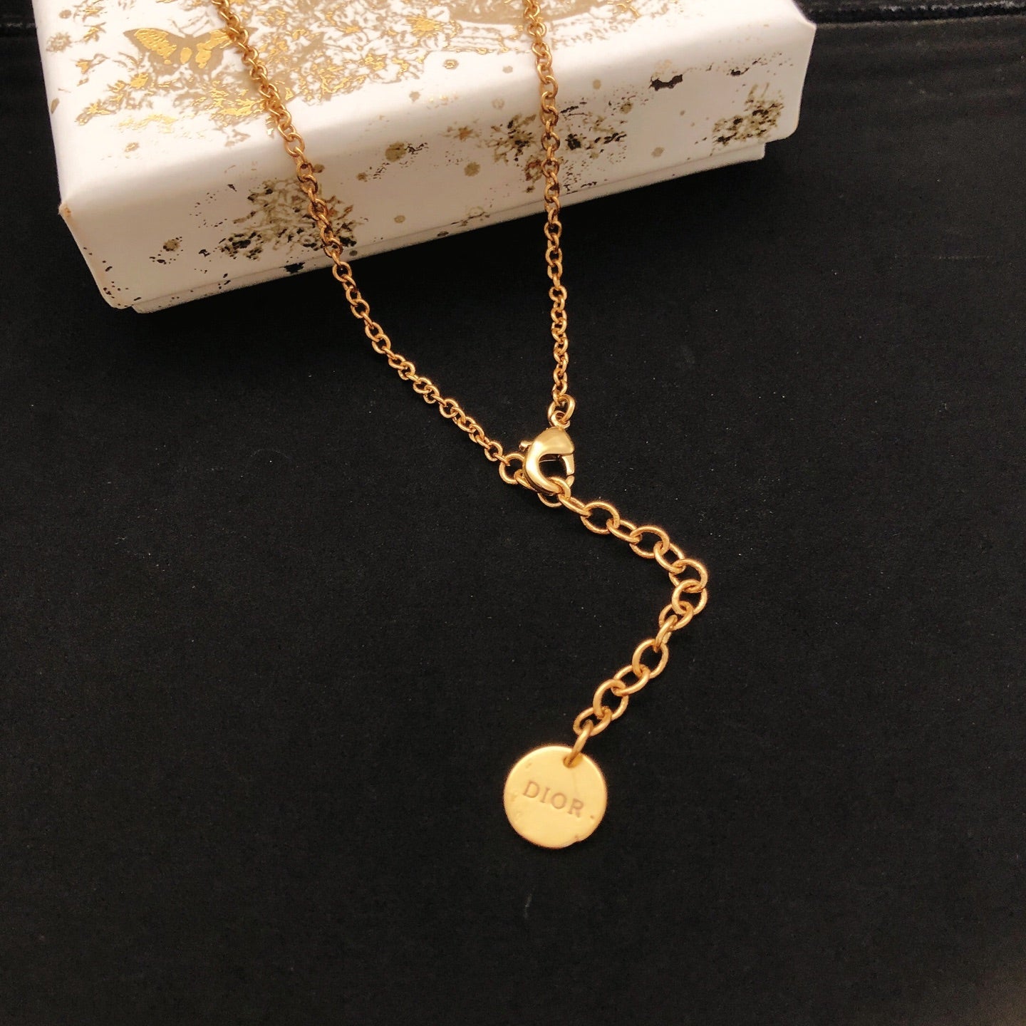 Heart Motif Pendant Necklace in Polished Metal-Tone – Design 002 front view
