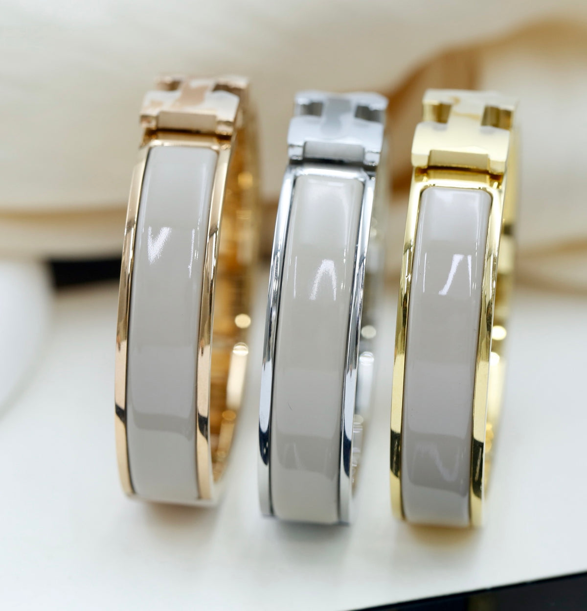 Horse Bangle in Polished Metal-Tone – Design 010 main product view