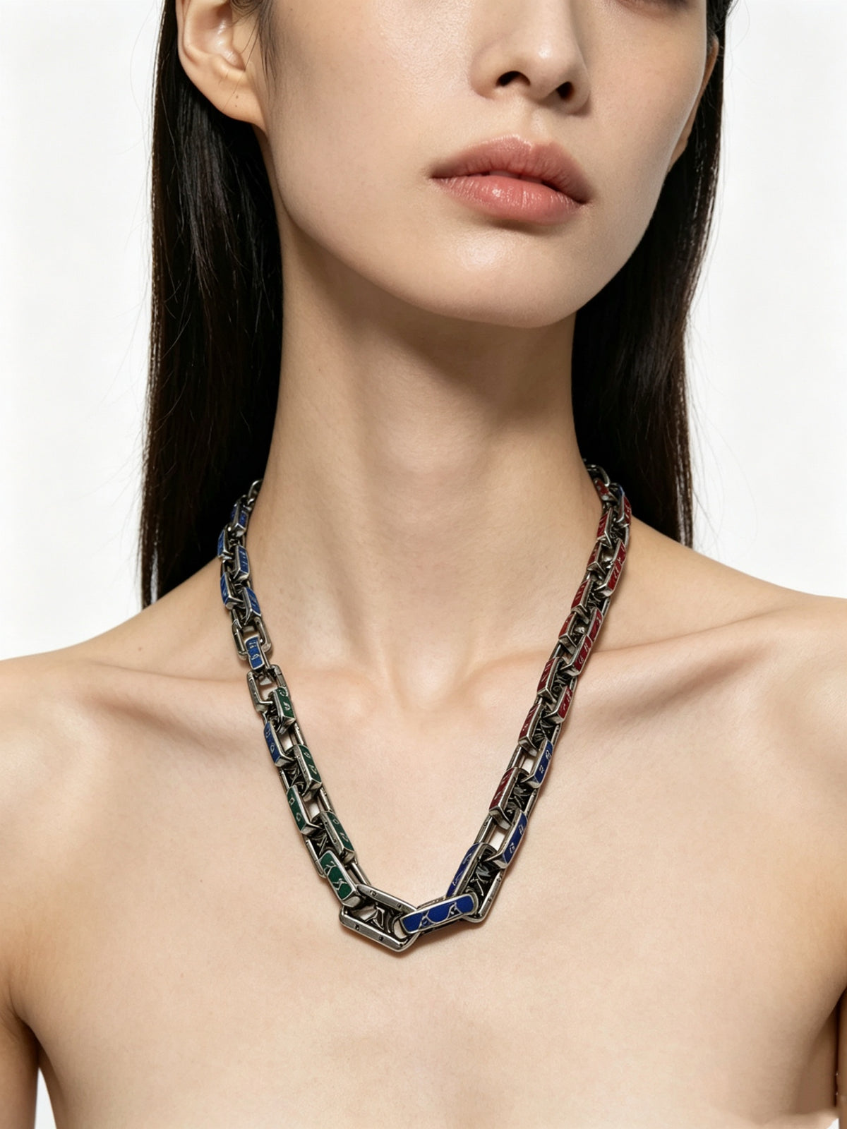Chain Pendant Necklace in Silver-Tone – Design 023 front product view