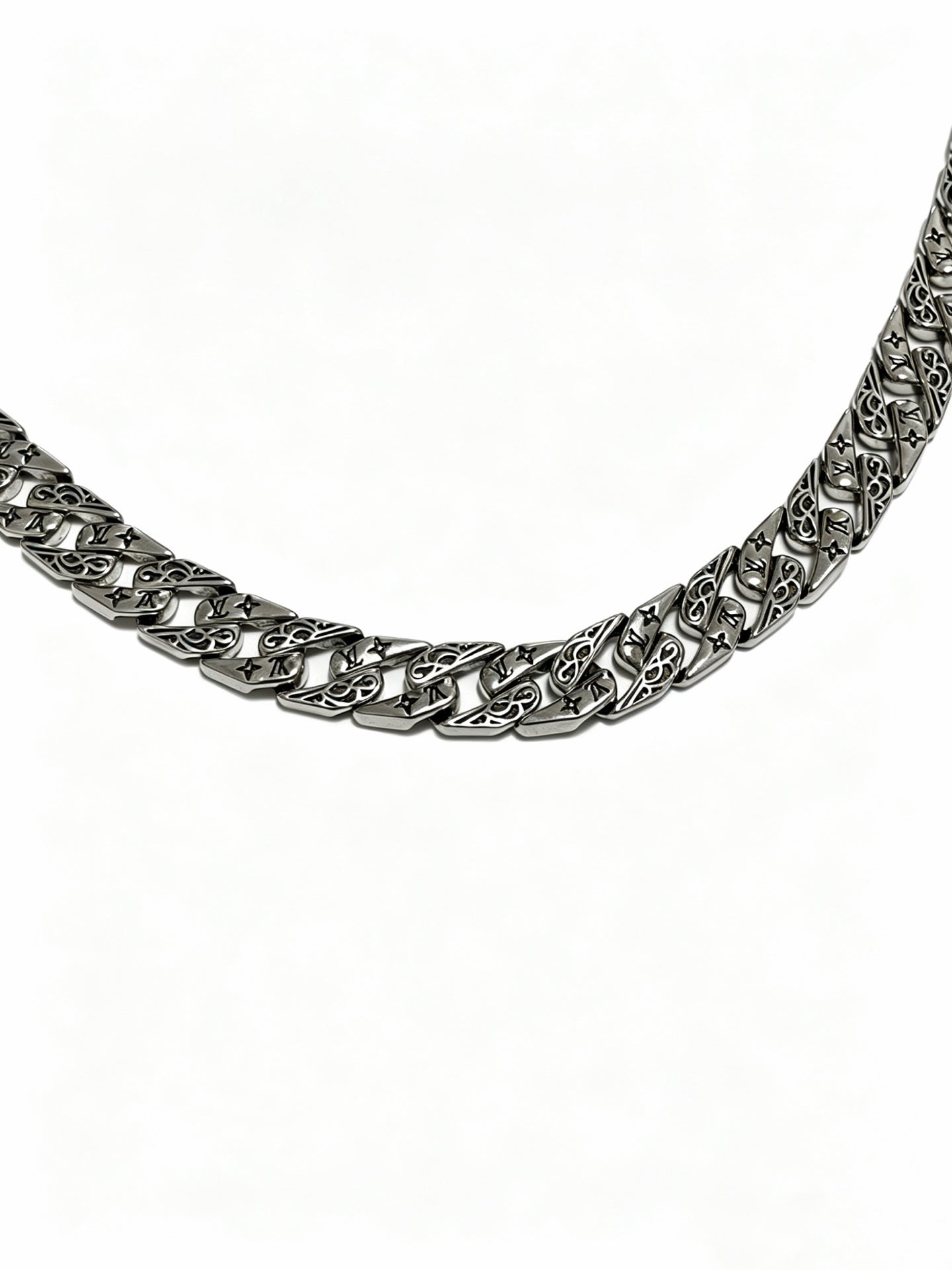 Chain Pendant Necklace in Silver-Tone – Design 021 front product view