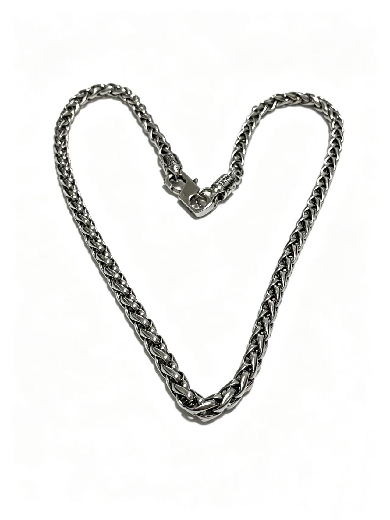 Chain Pendant Necklace in Silver-Tone – Design 018 main product view