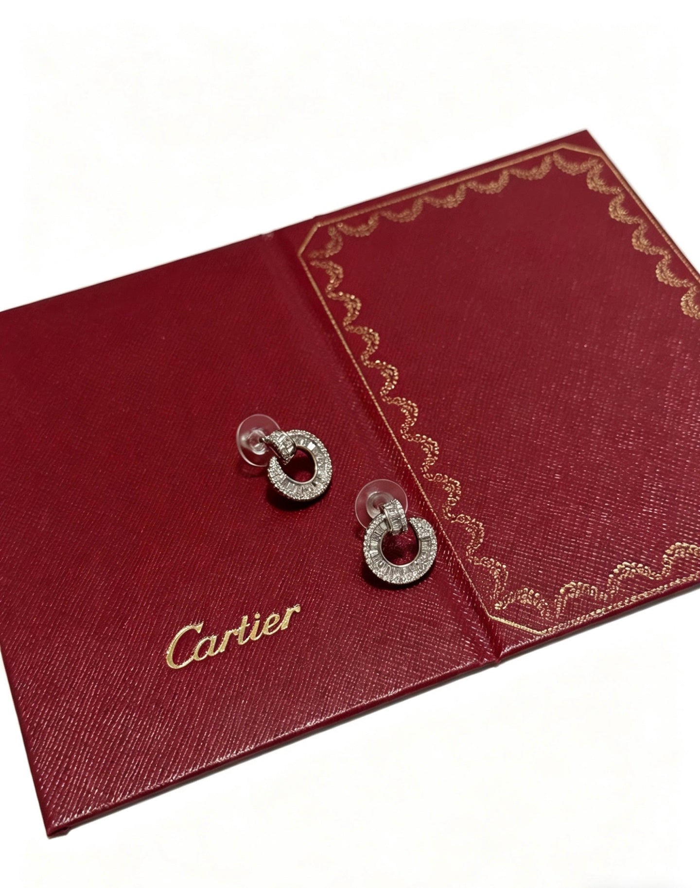 Sculptural Earrings in Gold-Tone – Design 02 detail view
