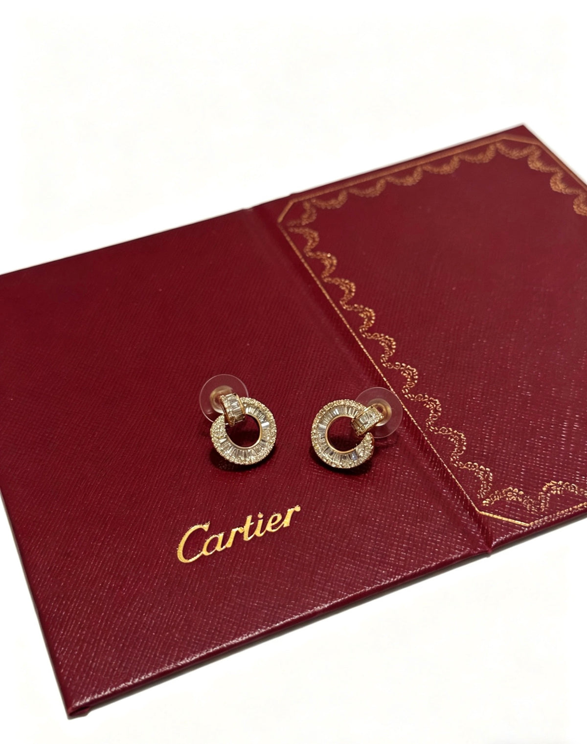 Sculptural Earrings in Gold-Tone – Design 01 detail view