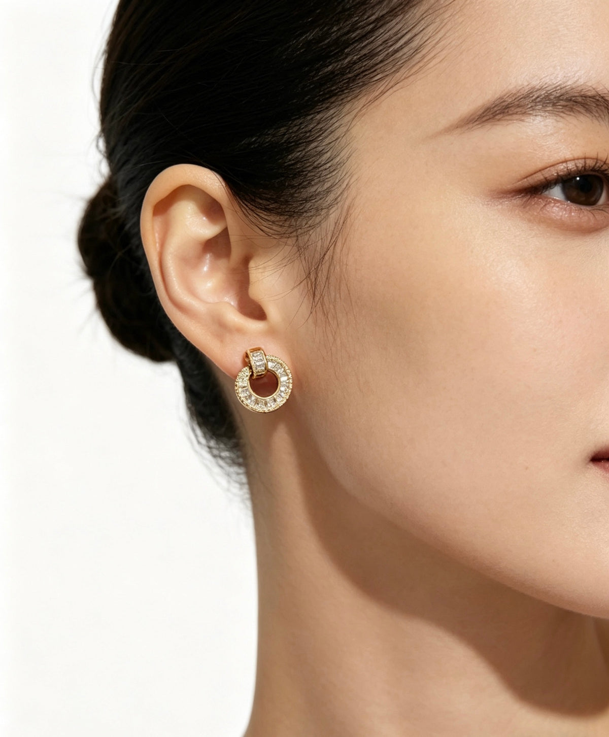 Sculptural Earrings in Gold-Tone – Design 01 main product view