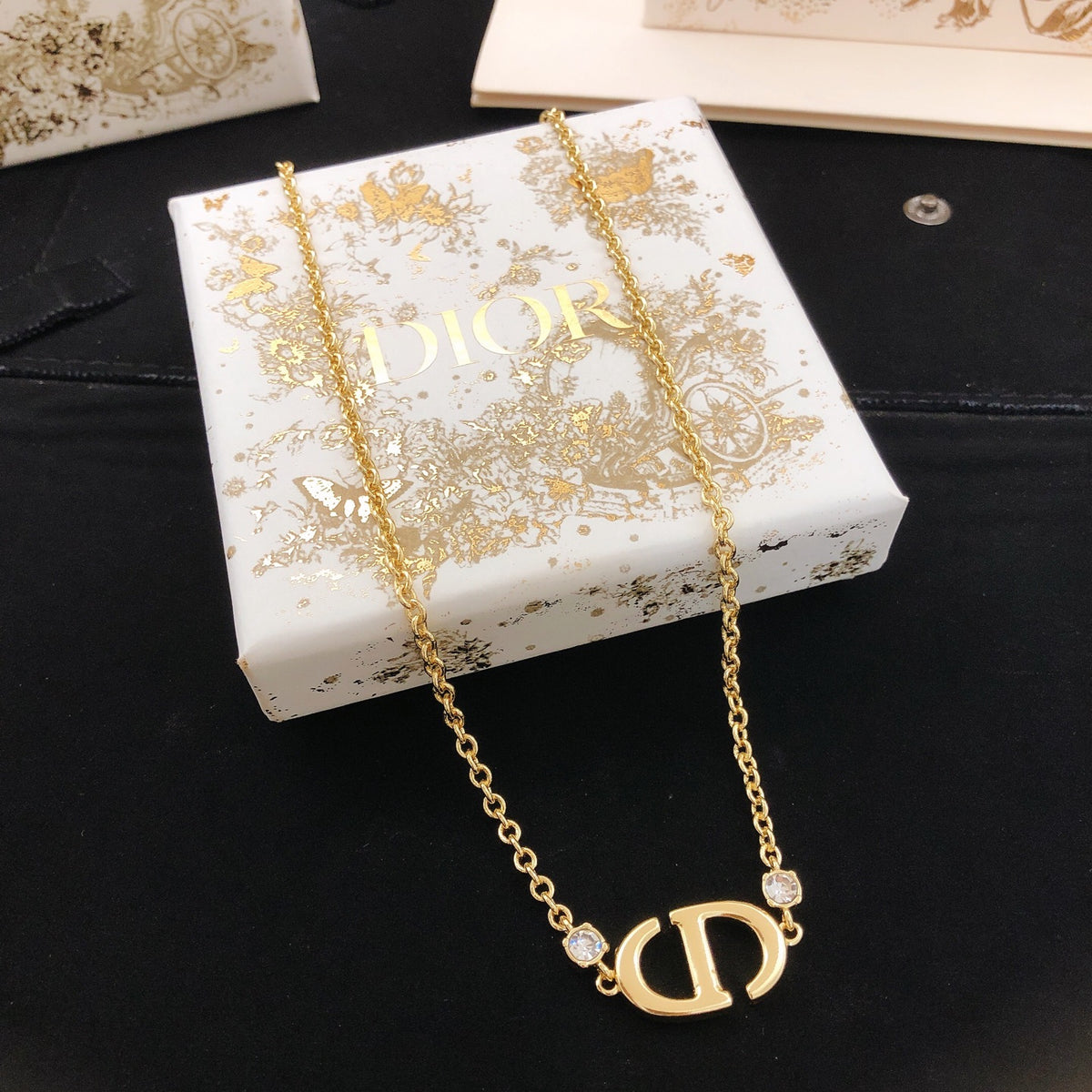 Sculptural Pendant Necklace in Polished Metal-Tone – Design 019 main product view
