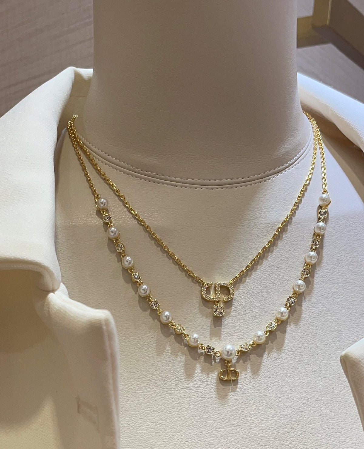 Pearl-Style Motif Pendant Necklace in Gold-Tone with Pearl-Style Detail – Design 002 front view