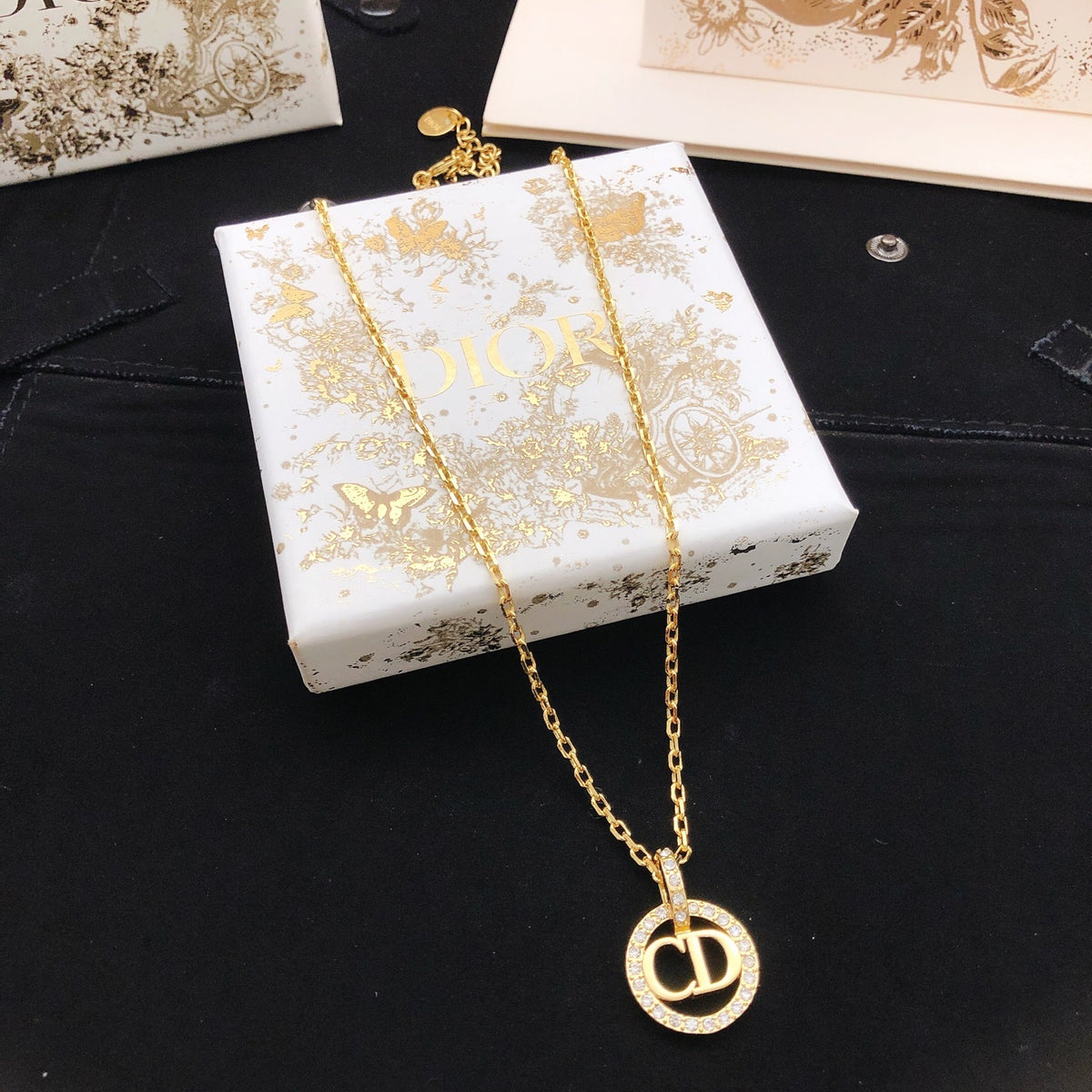 Sculptural Pendant Necklace in Polished Metal-Tone – Design 017 main product view