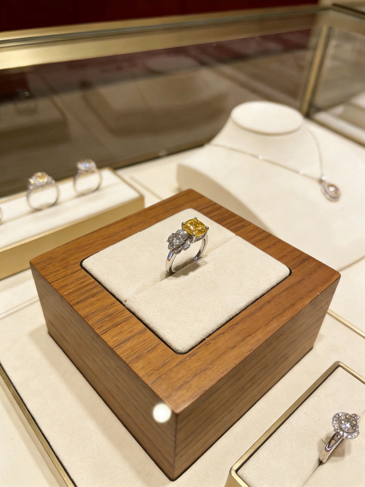 Sculptural Statement Ring in Gold-Tone – Design 09 main product view
