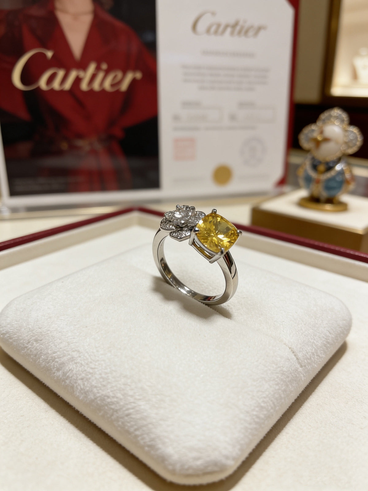 Sculptural Statement Ring in Gold-Tone – Design 09 detail view