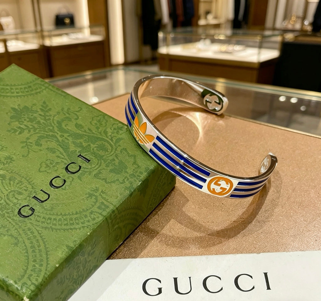 Double-G Emblem Bangle in Polished Metal-Tone – Design 027 main product view