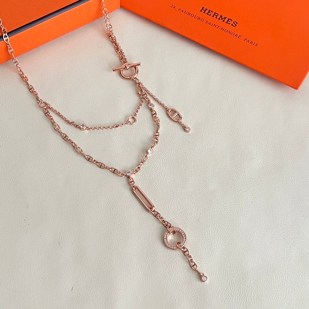Horse Pendant Necklace in Polished Metal-Tone – Design 018 side detail