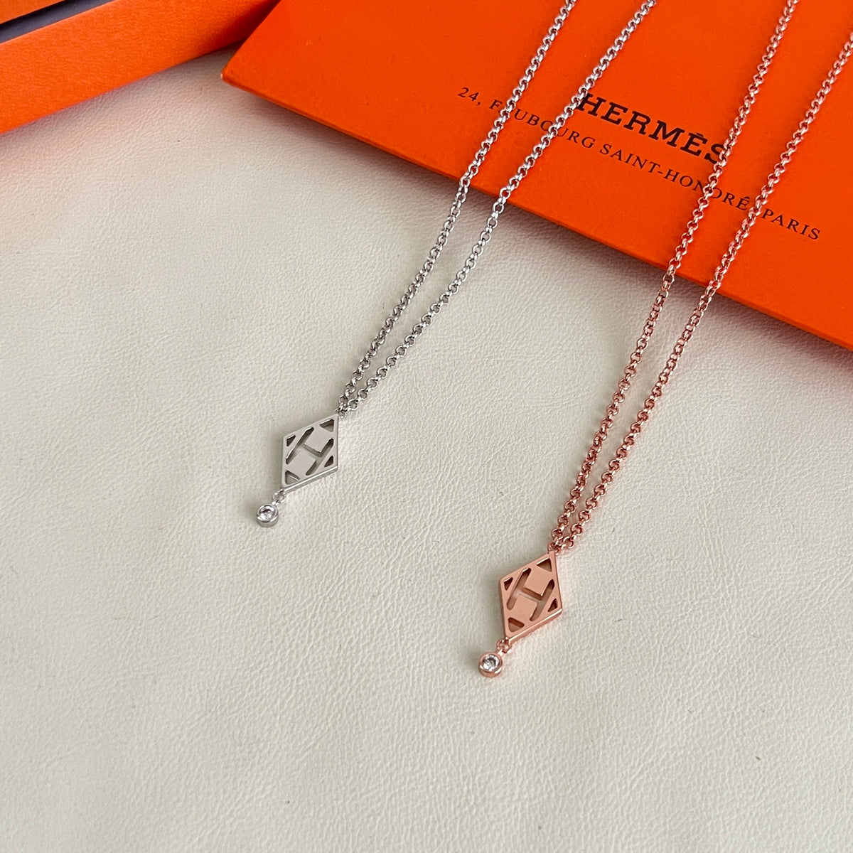 Toggle Pendant Necklace in Polished Metal-Tone – Toggle Detail – Design 023 detail view