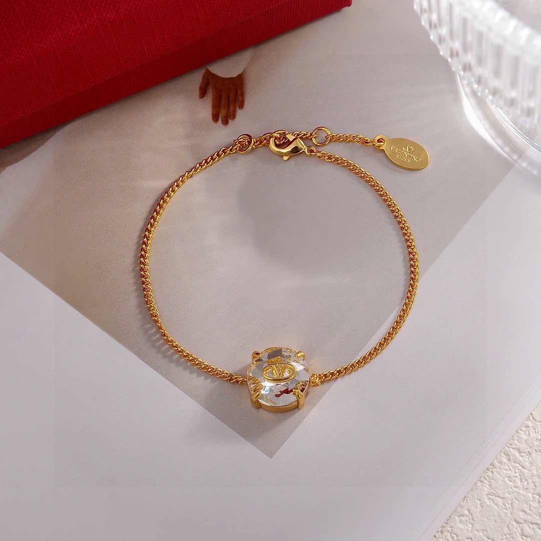 Signature Emblem Bracelet in Gold-Tone – Design 04 detail view