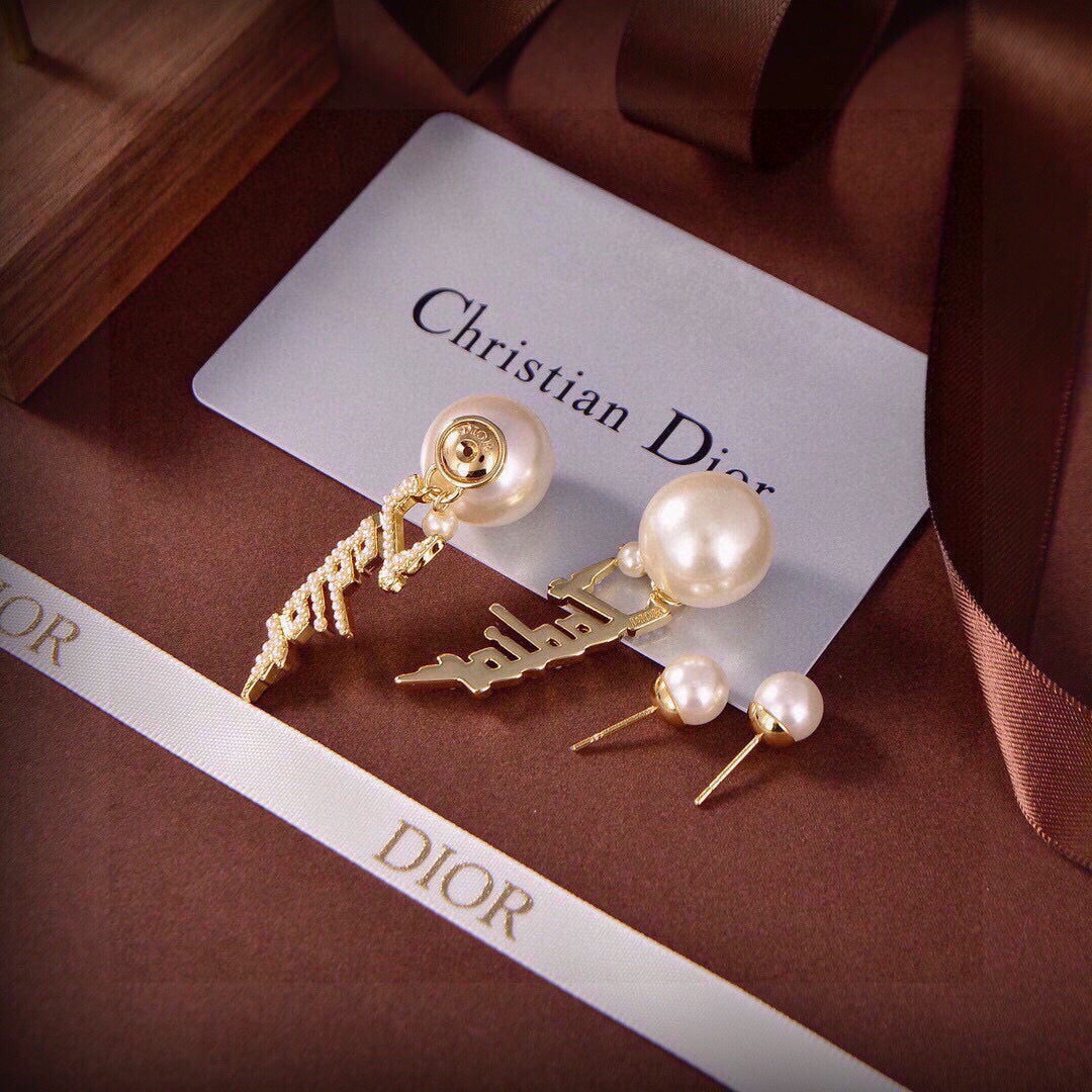 Pearl-Style Motif Statement Earrings in Polished Metal-Tone with Pearl-Style Detail – Design 003 side detail