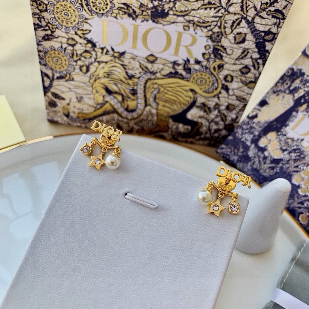 Pearl-Style Motif Statement Earrings in Polished Metal-Tone with Pearl-Style Detail – Design 002 main product view